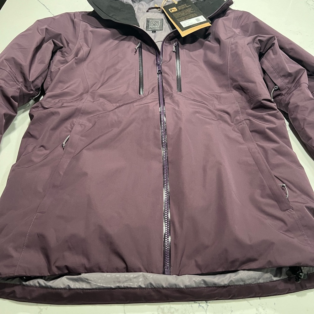 Flylow women’s Avery ski/snowboard jacket, size large, color plum, NWT